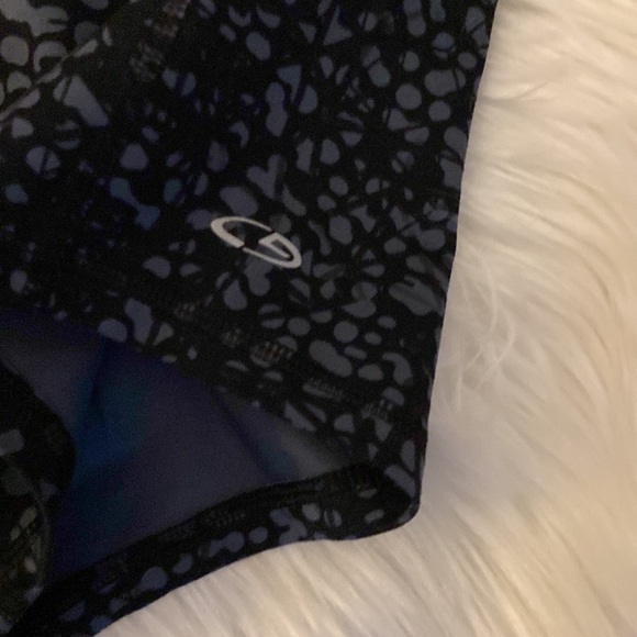 3 pair woman’s Gym shorts bundle - Picture 6 of 11